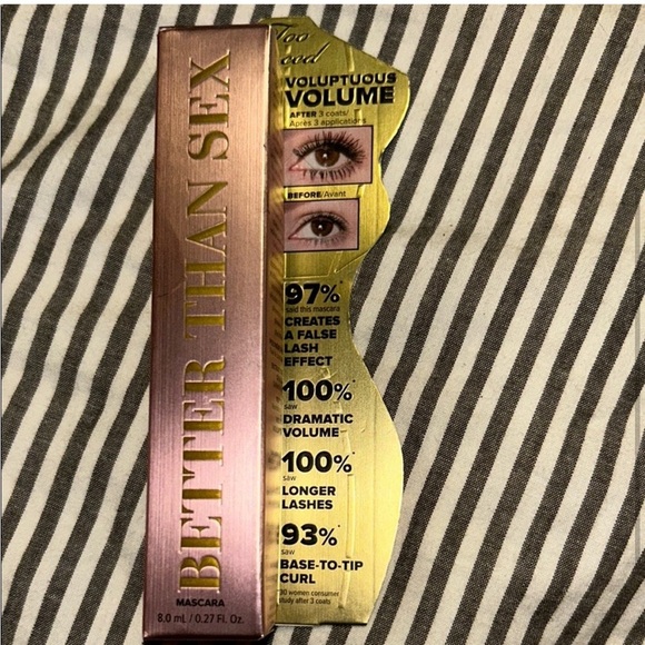 Too Faced Black Mascara for Voluminous Lashes - Picture 2 of 2